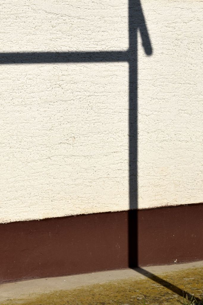 Drying Rack. Comprehending Patterns of Home. Velika Gorica, Croatia. 2017. © Trashbus ǀ Renata Britvec